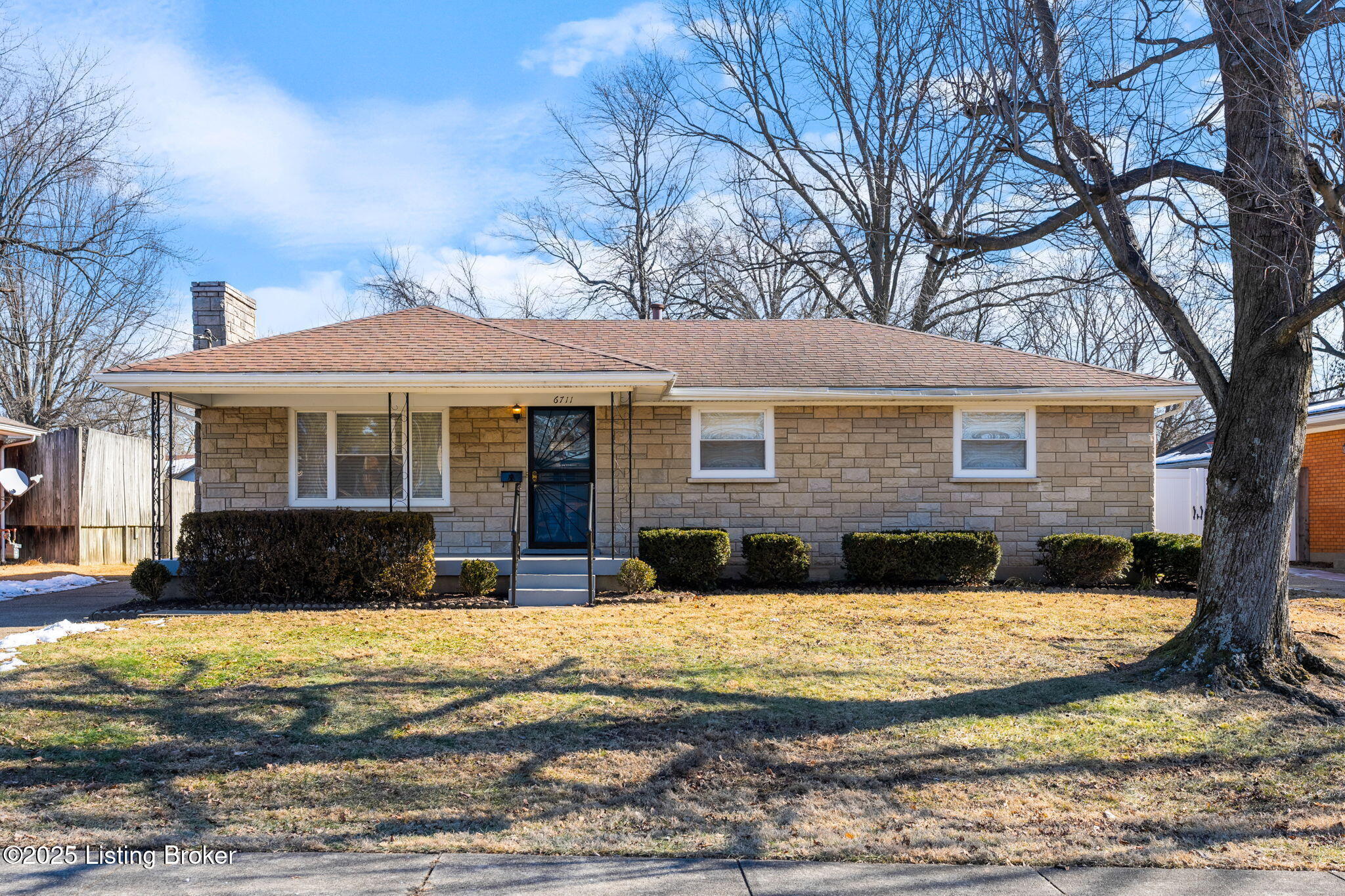 6711 Fernhaven Road Louisville, KY 40228 - Photo 2 of 40 6711 Fernhaven Rd-2