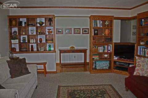 3206 West Frances Road Clio, MI 48420 - Photo 4 of 17 20439285-3.JPG