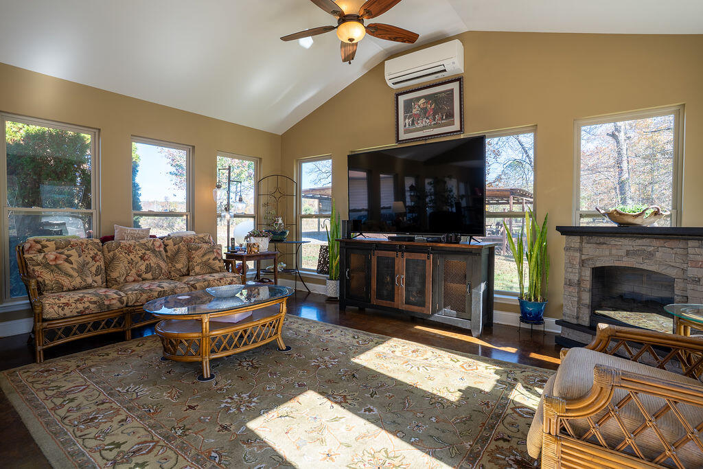 722 Fuller Road Trenton, GA 30752 - Photo 5 of 37 A7300278-HDR