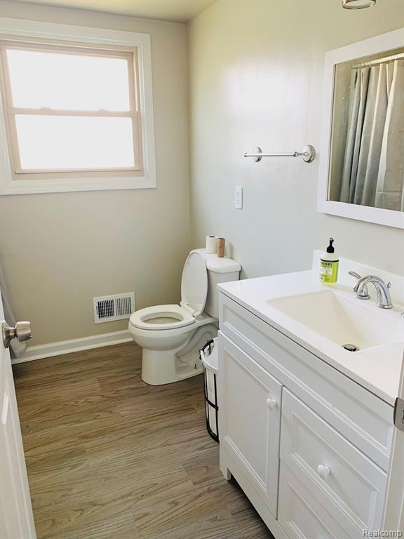 45132 Rector Drive Canton, MI 48188 - Photo 8 of 12