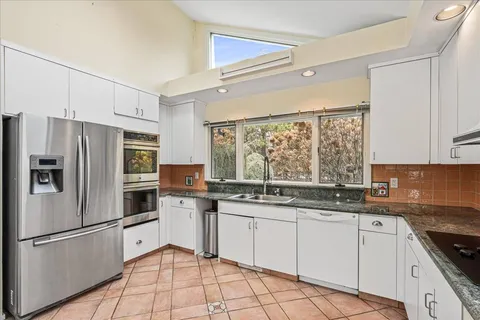 $1,650,000 | 8 Fiddler Crab Trail, Westhampton, NY 11977