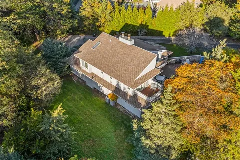 $1,650,000 | 8 Fiddler Crab Trail, Westhampton, NY 11977