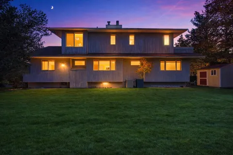 $1,650,000 | 8 Fiddler Crab Trail, Westhampton, NY 11977