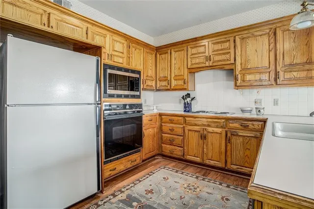 $540,000 | 2913 Southwest 11th Street, Lee's Summit, MO 64081