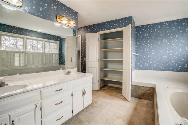 $540,000 | 2913 Southwest 11th Street, Lee's Summit, MO 64081