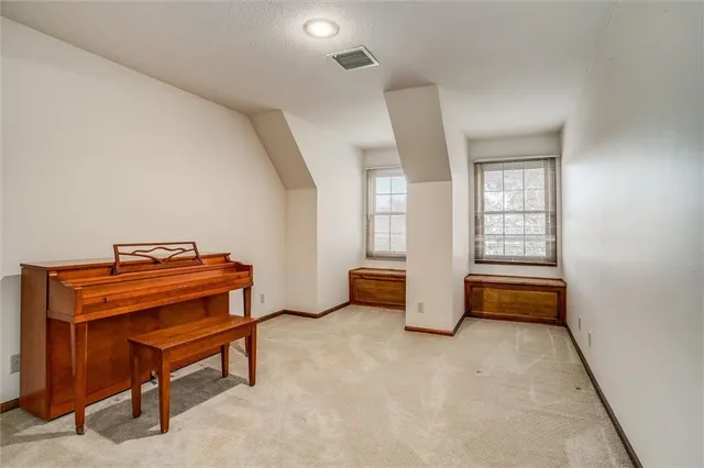 $540,000 | 2913 Southwest 11th Street, Lee's Summit, MO 64081