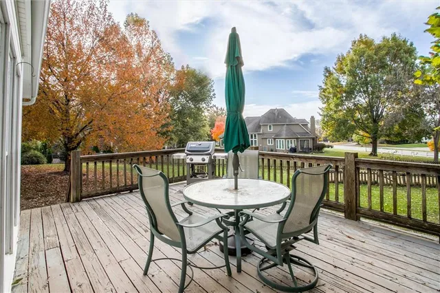 $540,000 | 2913 Southwest 11th Street, Lee's Summit, MO 64081