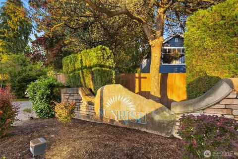 $315,000 | 10825 Southeast 200th Street, Unit B203, Kent, WA 98031