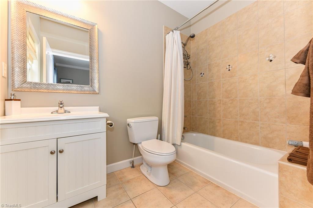 4601 Charlottesville Road Greensboro, NC 27410 - Photo 14 of 31 Gallery Image 14