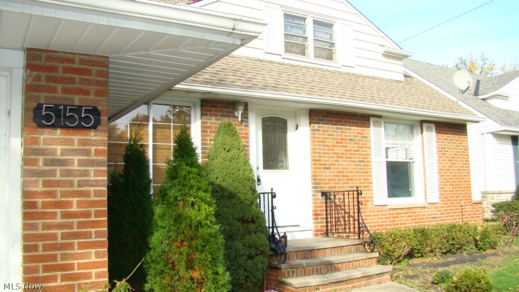 5155 East Farnhurst Road Cleveland, OH 44124 - Photo 5 of 25
