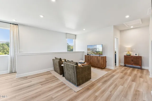 $600,000 | 1110 Palisade Bluff Lane, Apex, NC 27502