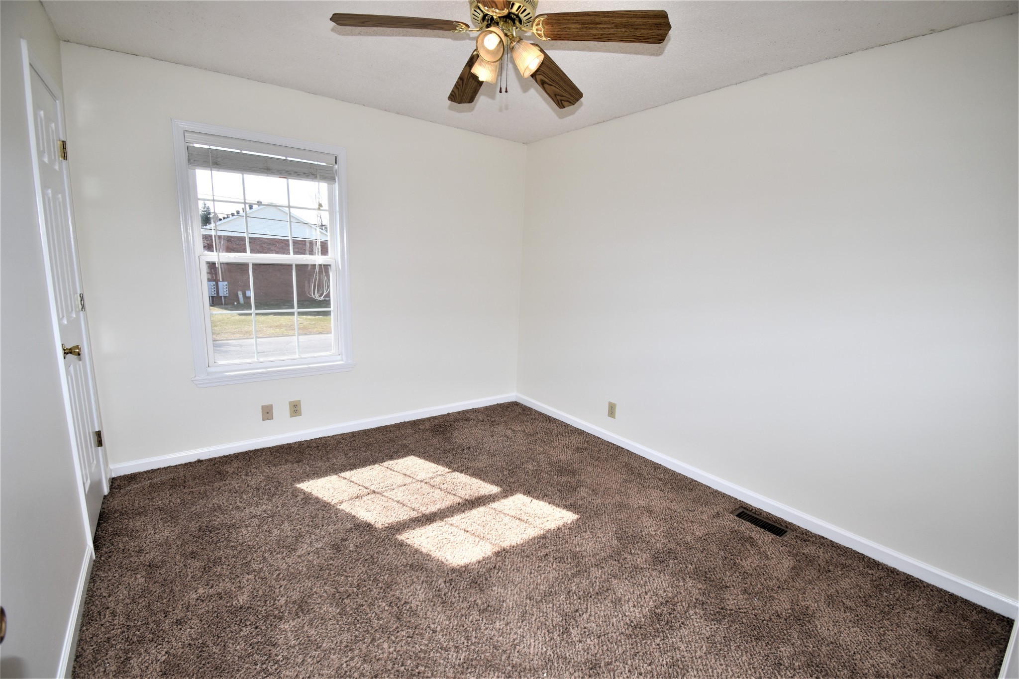 295 Raleigh Drive, Unit D Clarksville, TN 37043 - Photo 16 of 20