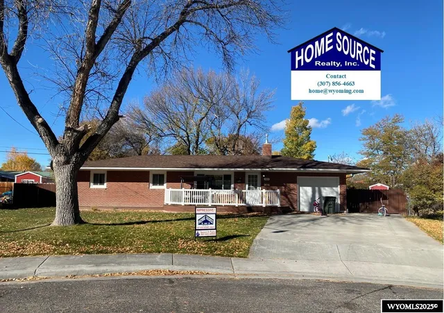 $335,000 | 924 Antelope Drive, Riverton, WY 82501