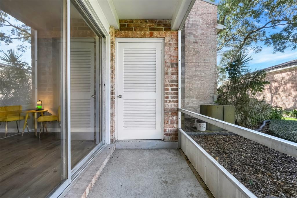 4312 Lake Underhill Road, Unit 19 Orlando, FL 32803 - Photo 22 of 43 an outdoor view of garden