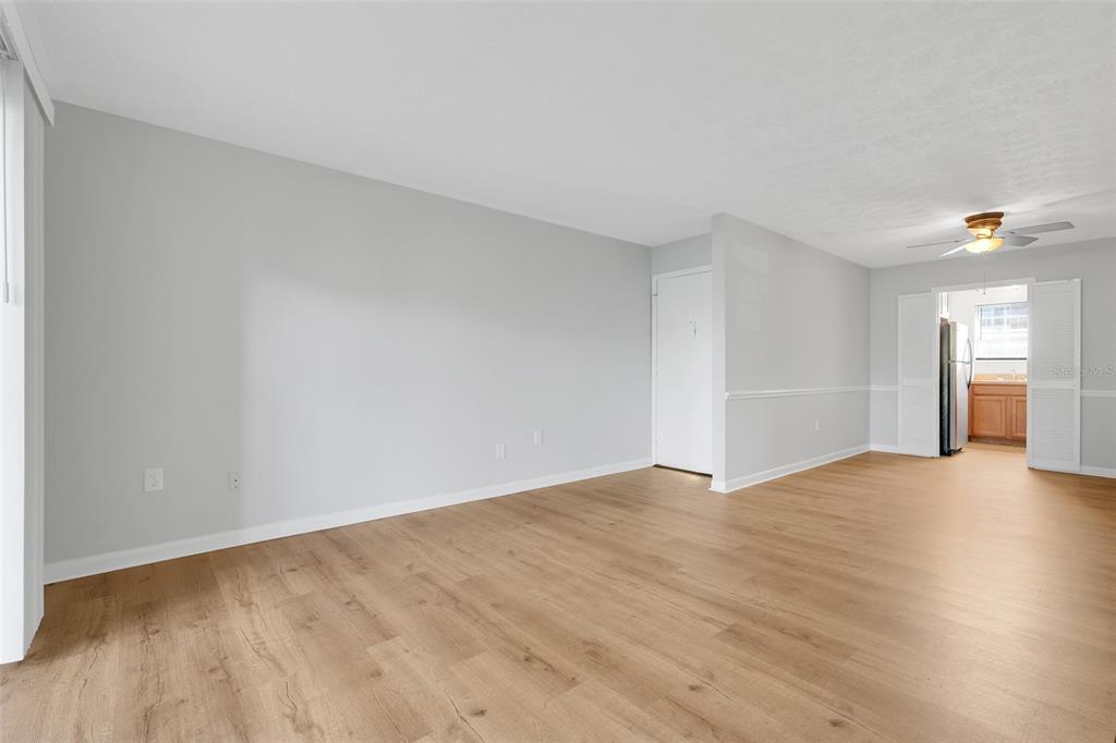 4312 Lake Underhill Road, Unit 19 Orlando, FL 32803 - Photo 10 of 43 a view of an empty room and kitchen