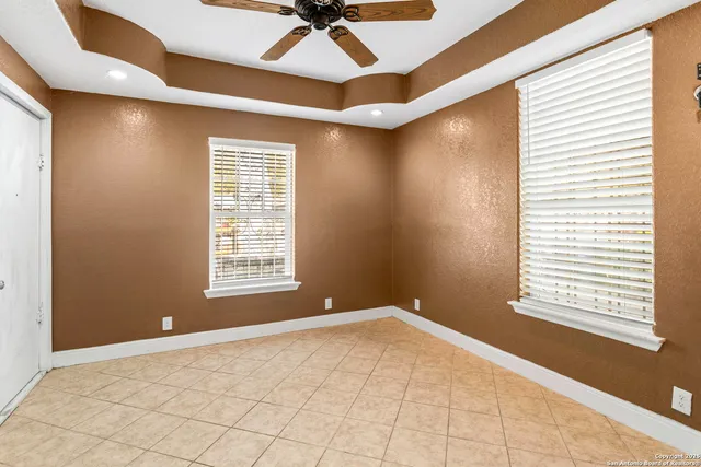 $1,400 | 236 East Dullnig Court, Unit 2, San Antonio, TX 78223