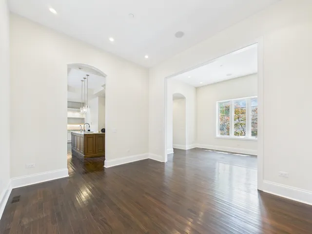 $2,100,000 | 1242 West Dickens Avenue, Chicago, IL 60614