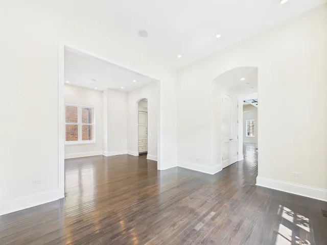 $2,100,000 | 1242 West Dickens Avenue, Chicago, IL 60614