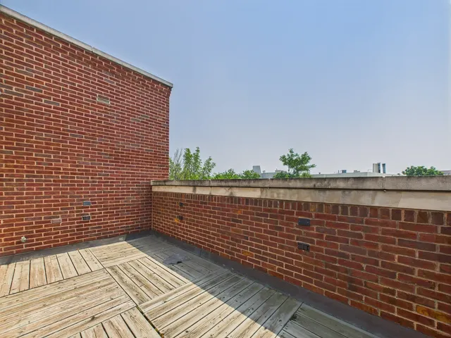 $2,100,000 | 1242 West Dickens Avenue, Chicago, IL 60614