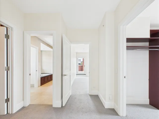 $2,100,000 | 1242 West Dickens Avenue, Chicago, IL 60614