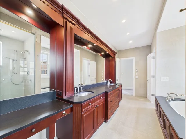 $2,100,000 | 1242 West Dickens Avenue, Chicago, IL 60614