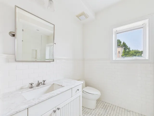 $2,100,000 | 1242 West Dickens Avenue, Chicago, IL 60614