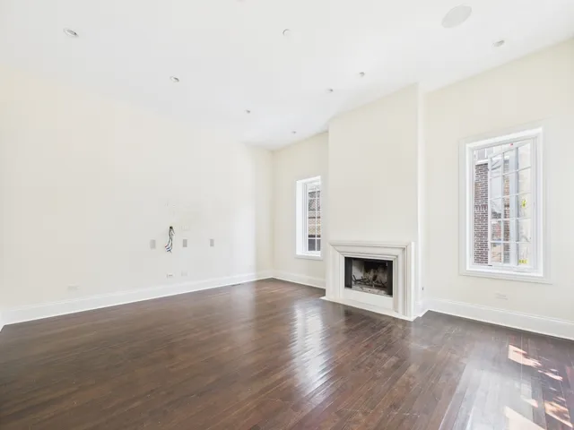 $2,100,000 | 1242 West Dickens Avenue, Chicago, IL 60614