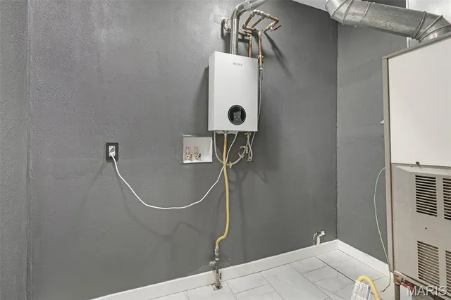 $199,000 | 9614 Holdener Place, Fairview Heights, IL 62208