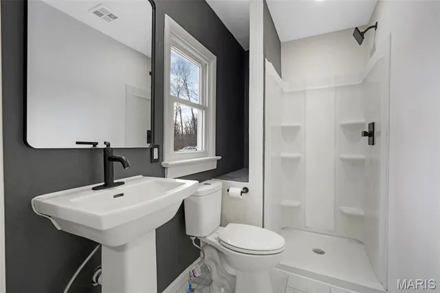 $199,000 | 9614 Holdener Place, Fairview Heights, IL 62208