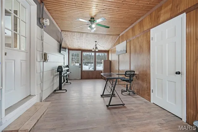 $199,000 | 9614 Holdener Place, Fairview Heights, IL 62208