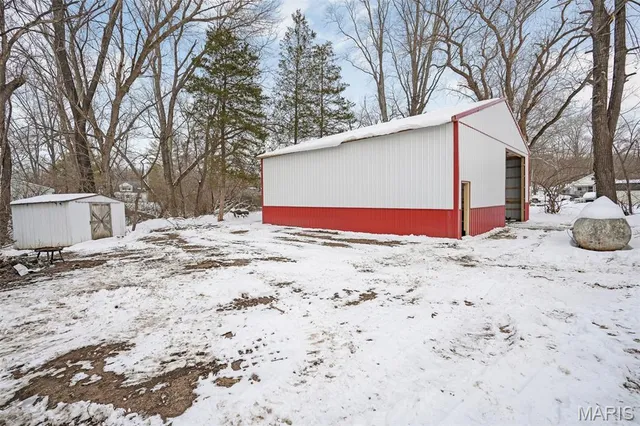 $199,000 | 9614 Holdener Place, Fairview Heights, IL 62208