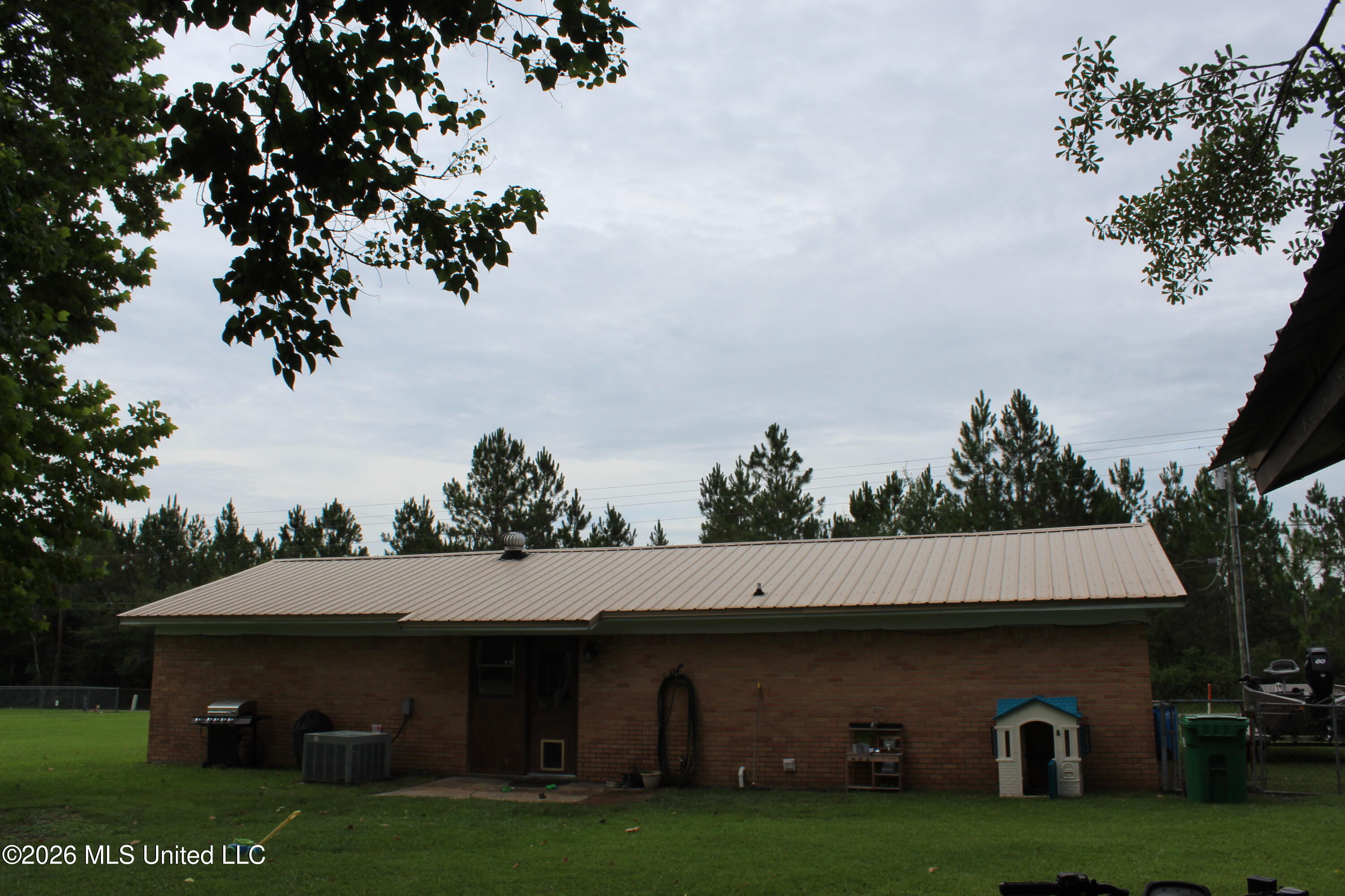 8517 Greenfields Road Moss Point, MS 39562 - Photo 22 of 53 IMG_1251