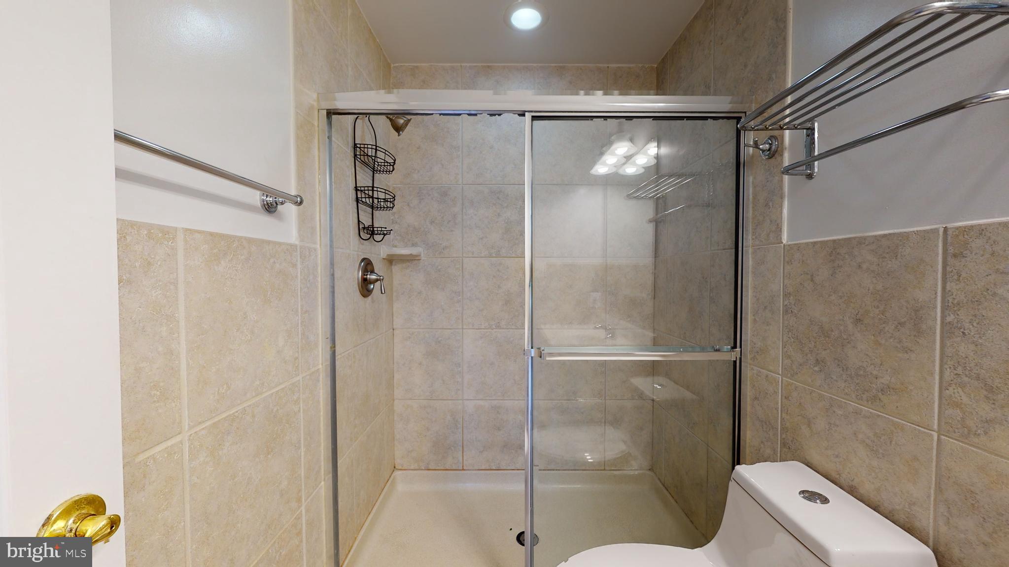 27 Logan Circle Northwest, Unit 13 Washington, DC 20005 - Photo 27 of 35