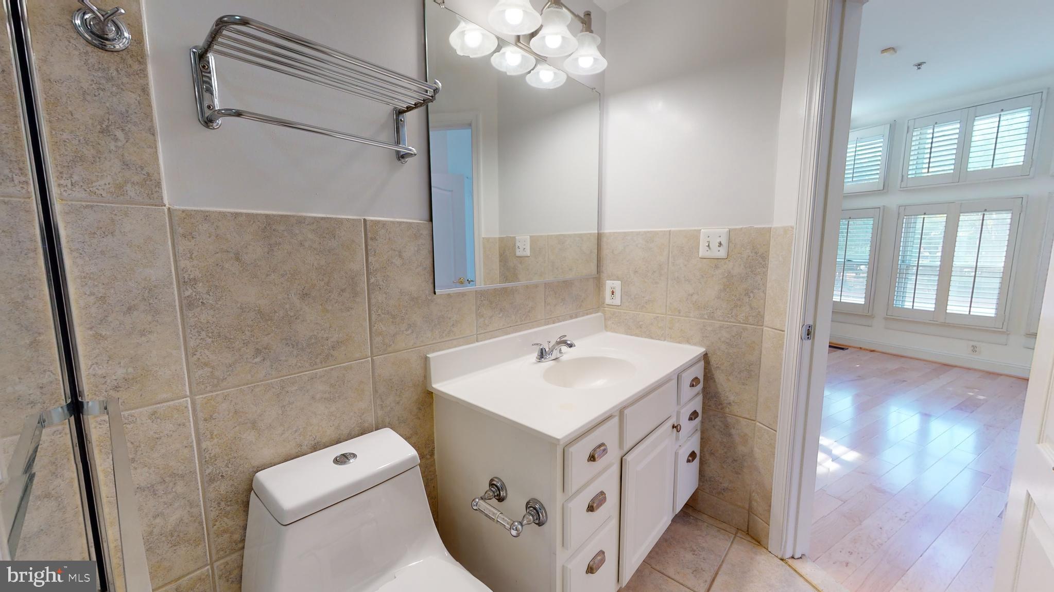 27 Logan Circle Northwest, Unit 13 Washington, DC 20005 - Photo 28 of 35