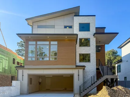 a front view of house with yard