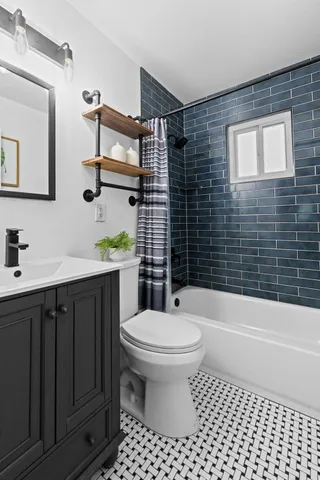 $438,000 | 5631 Engle Road, Carmichael, CA 95608