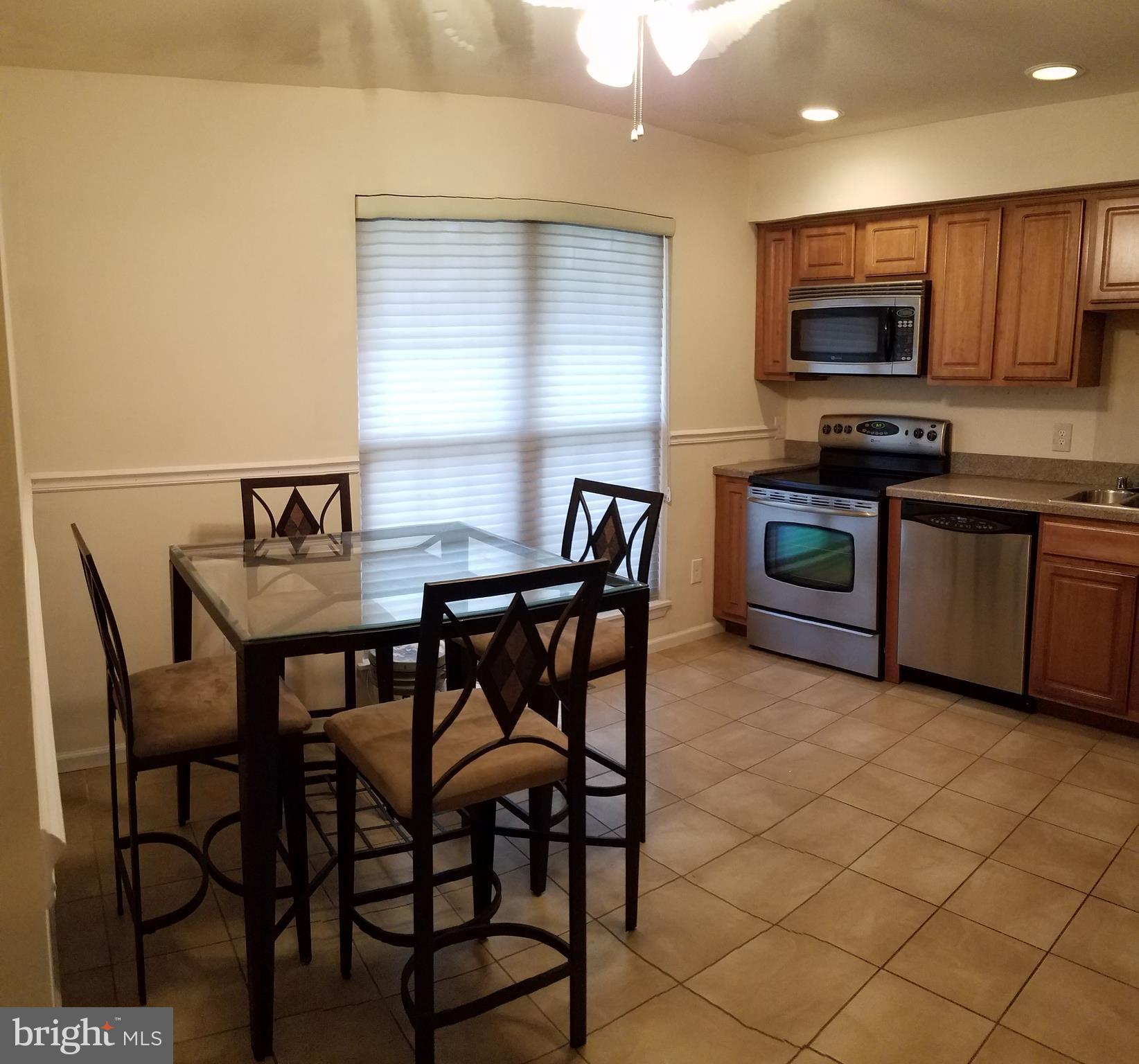 2912 Aspen Hill Road Baltimore, MD 21234 - Photo 2 of 15 Large Updated Kitchen