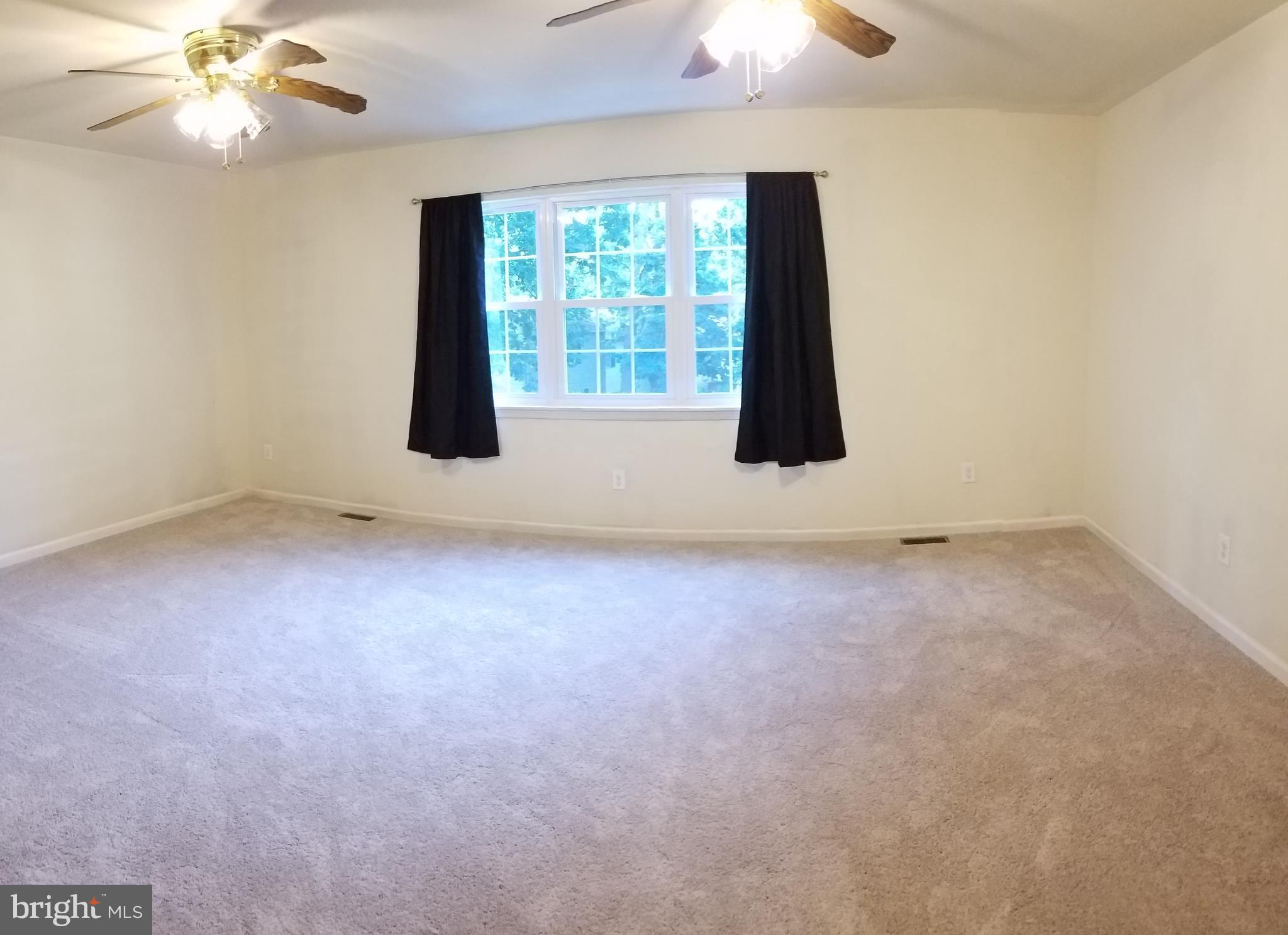 2912 Aspen Hill Road Baltimore, MD 21234 - Photo 5 of 15 Freshly Painted and New Carpet!