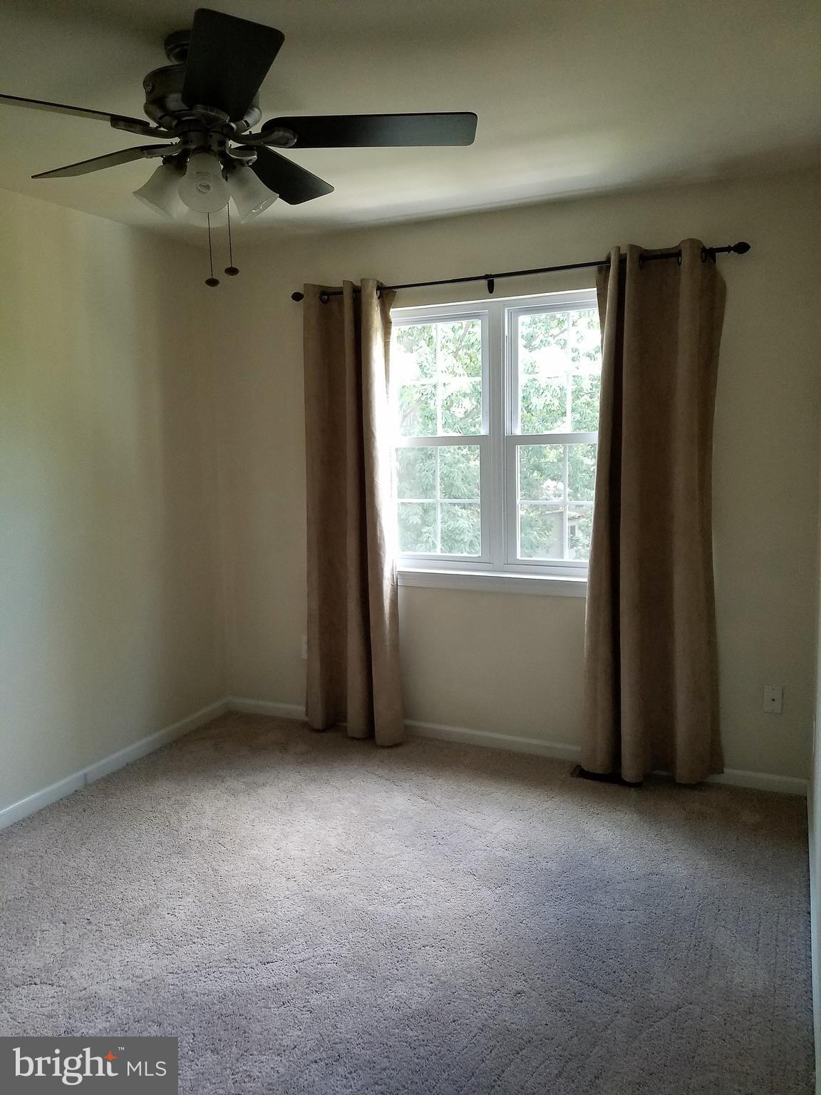 2912 Aspen Hill Road Baltimore, MD 21234 - Photo 6 of 15 Bedroom