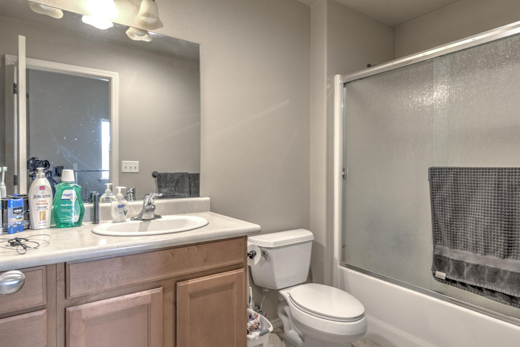 630-632 Midway Road Medford, OR 97501 - Photo 13 of 15 630-632Midway-25