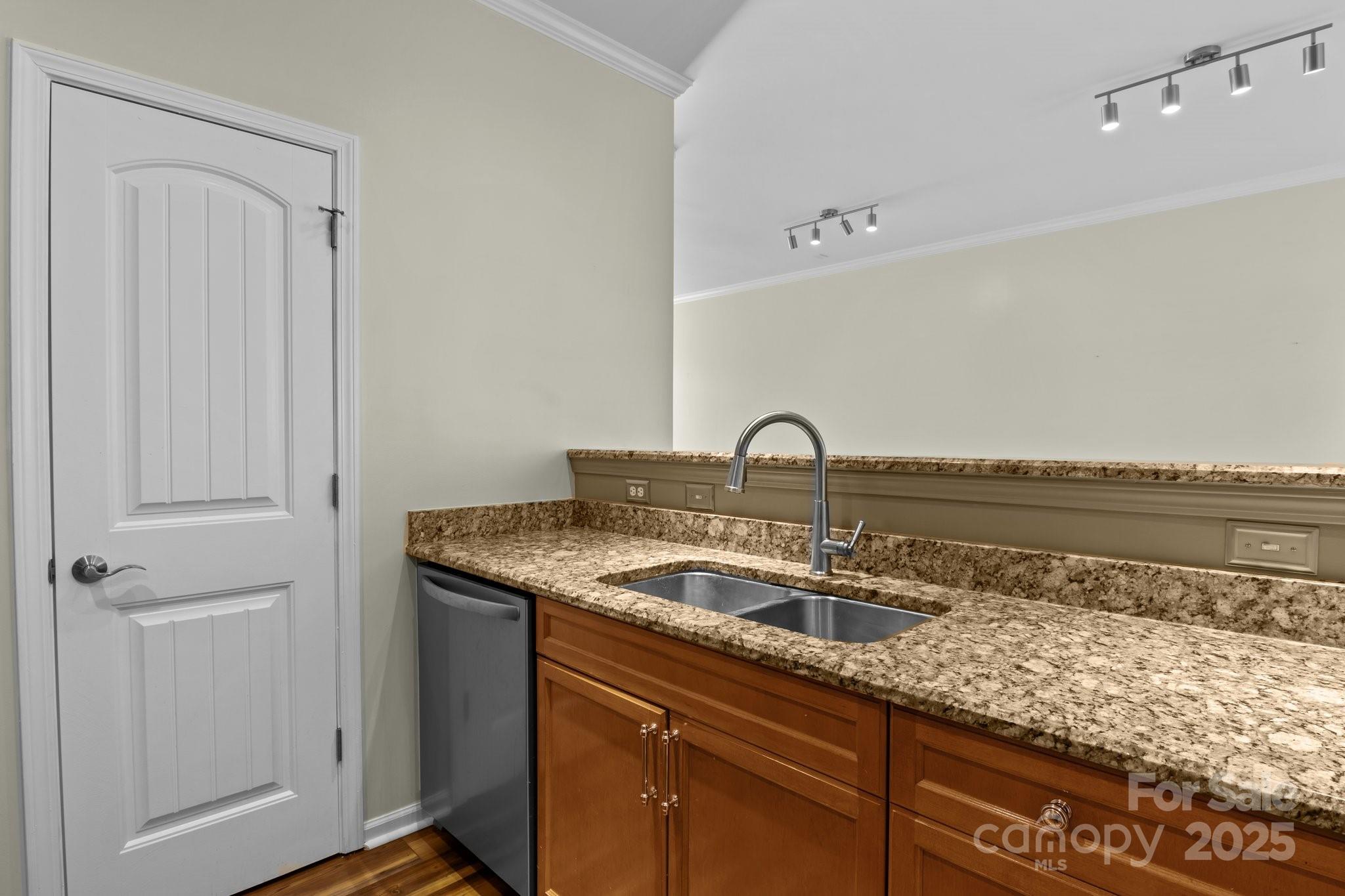 1127 Central Park Circle Davidson, NC 28036 - Photo 17 of 33