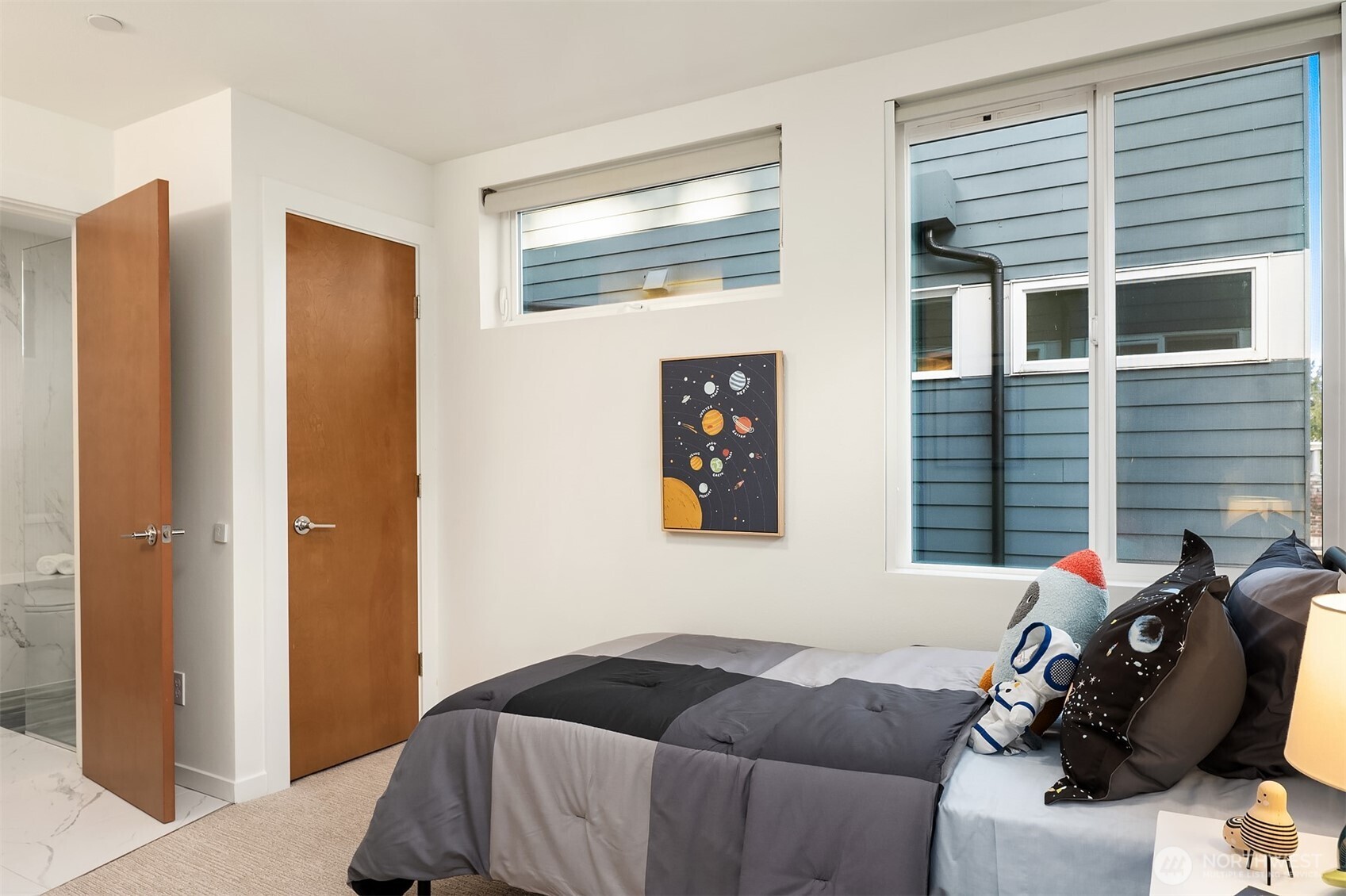 2617 3rd Avenue West Seattle, WA 98119 - Photo 21 of 30