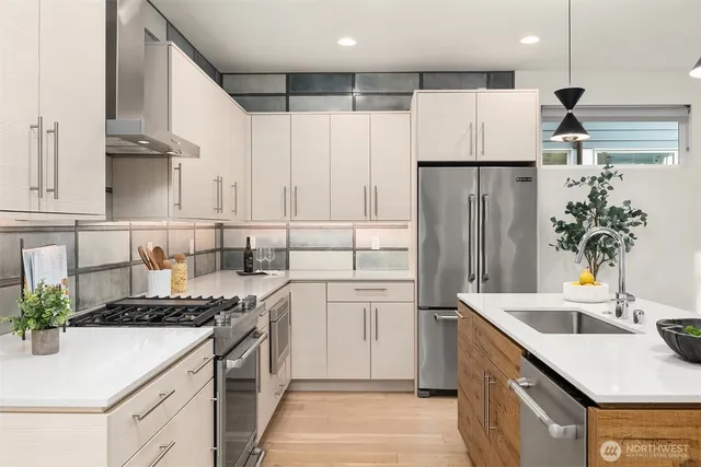 $895,000 | 2617 3rd Avenue West, Seattle, WA 98119