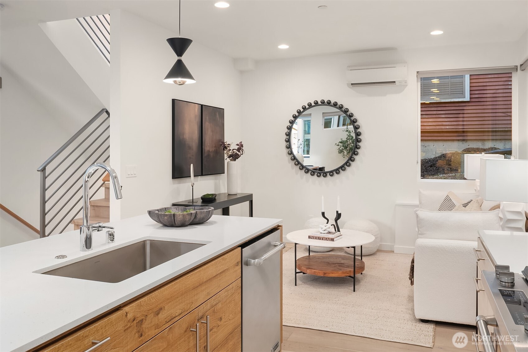 2617 3rd Avenue West Seattle, WA 98119 - Photo 10 of 30