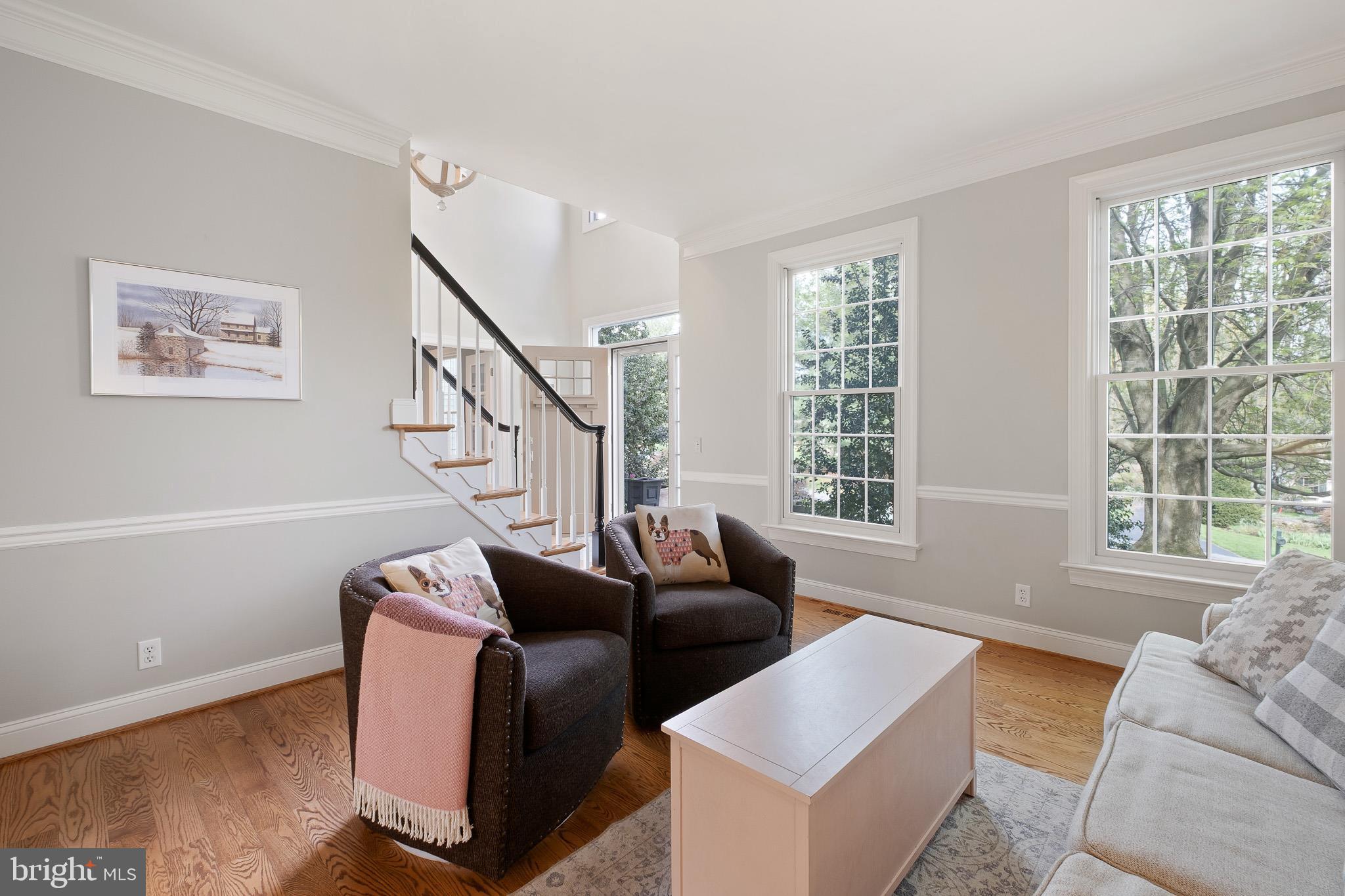 122 Hamilton Road Landenberg, PA 19350 - Photo 15 of 44 Living Room