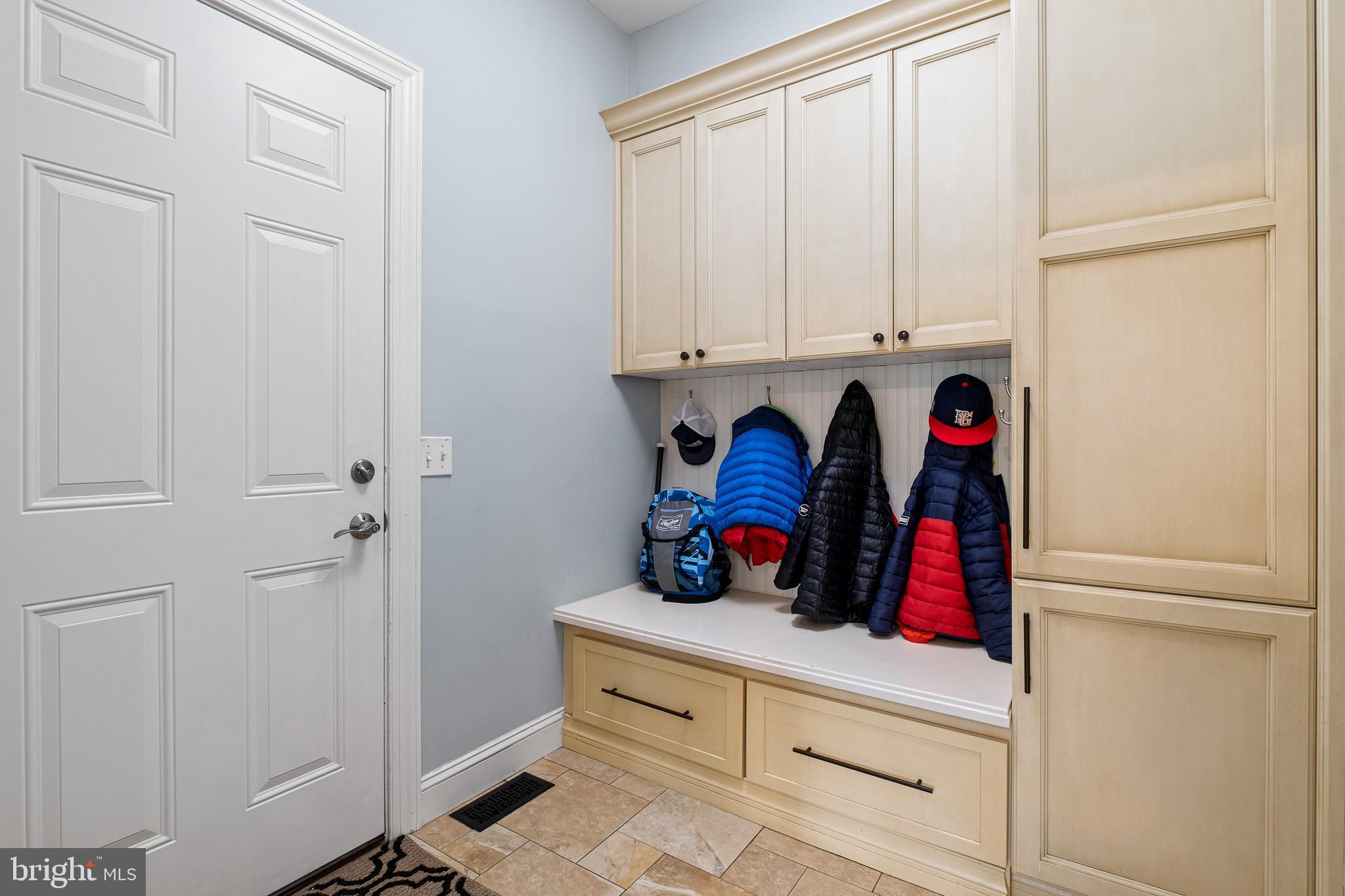 122 Hamilton Road Landenberg, PA 19350 - Photo 17 of 44 Mudd Room