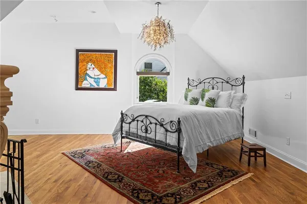 $1,649,000 | 561 Peachtree Battle Avenue Northwest, Atlanta, GA 30305
