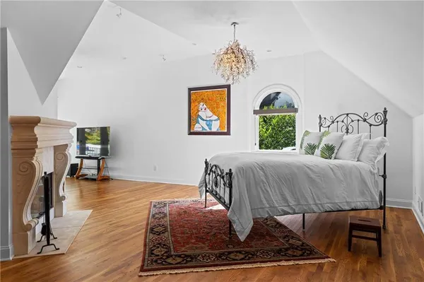 $1,649,000 | 561 Peachtree Battle Avenue Northwest, Atlanta, GA 30305