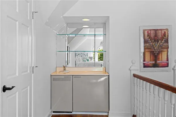 $1,649,000 | 561 Peachtree Battle Avenue Northwest, Atlanta, GA 30305