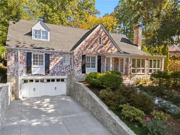 $1,649,000 | 561 Peachtree Battle Avenue Northwest, Atlanta, GA 30305